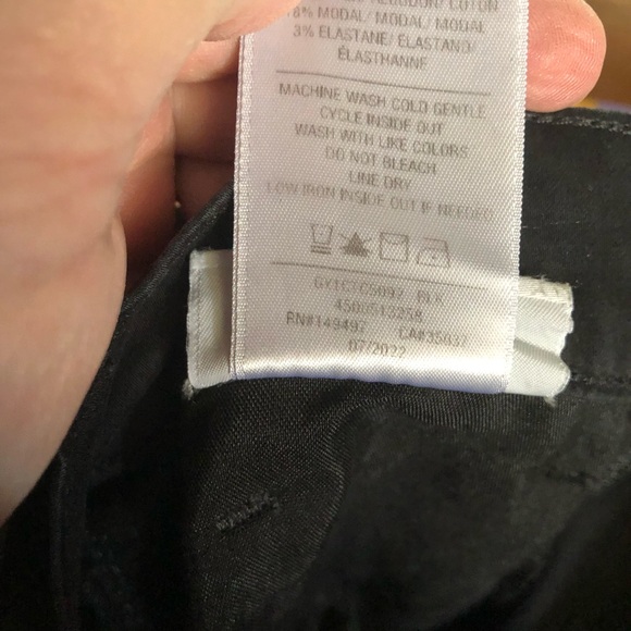 JOE’s Jeans MIA High Rise Coated Denim Wide Leg Cut Off Hem Black Size 29 - Picture 16 of 16